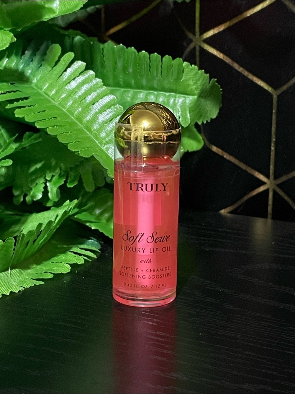TRULY Soft Serve Luxury Lip Oil - Soft Serve